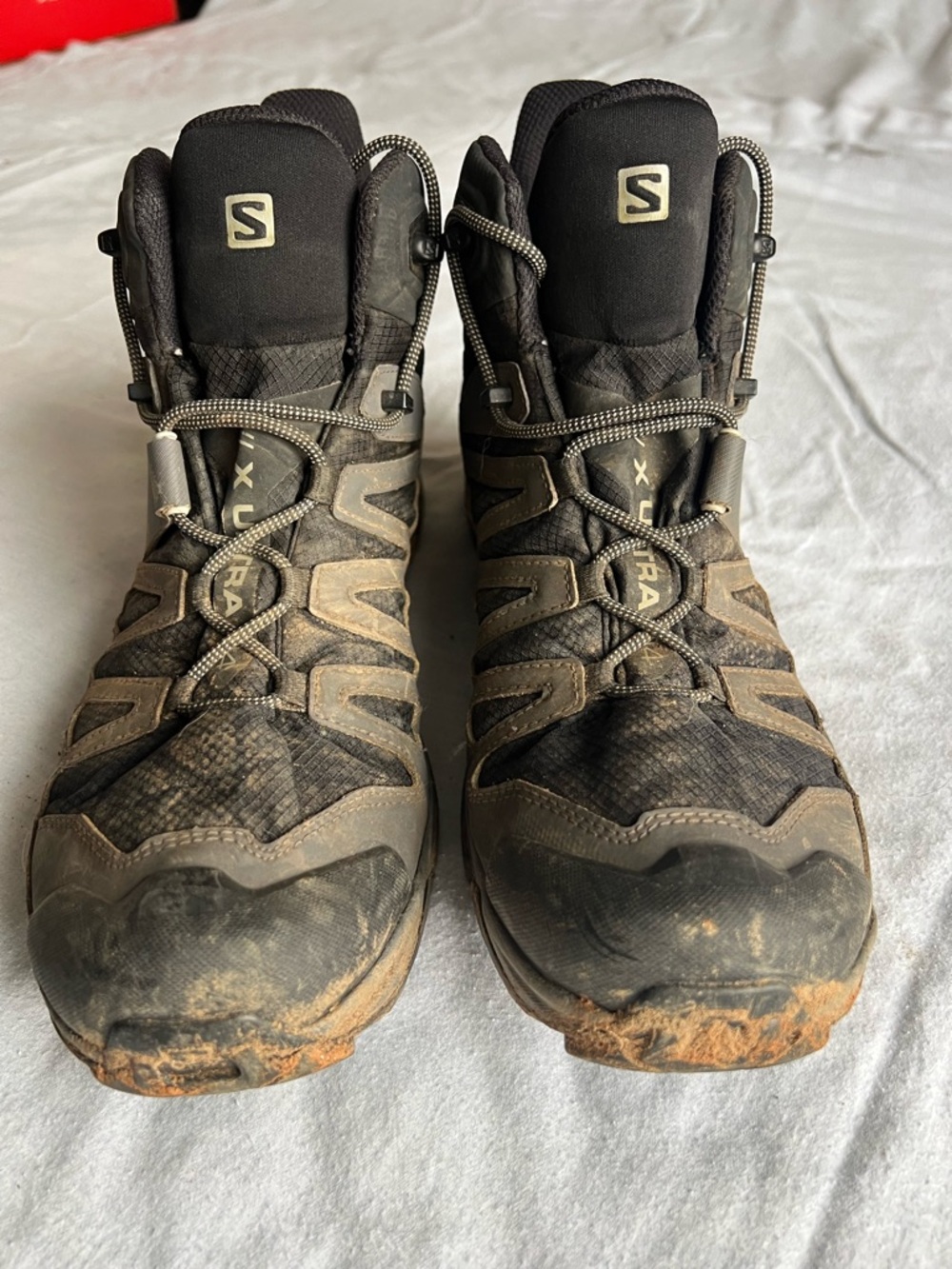 Men’s Salomon X Ultra 04 hiking boots.